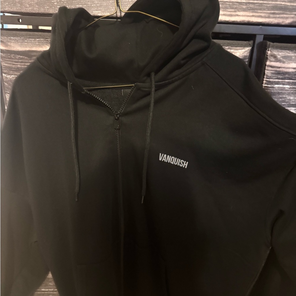 Vanquish Men's Black Zip-Up Sweater